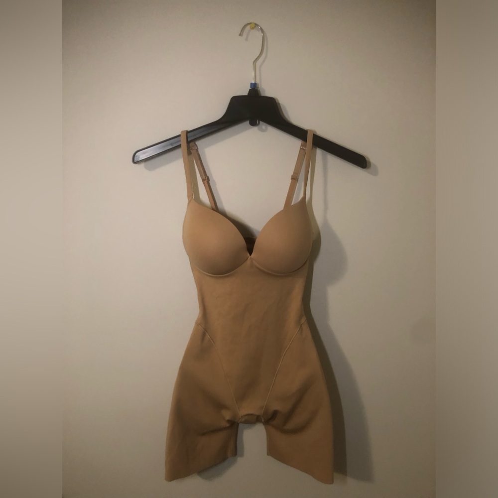 🤎NWT✨SKIMS Ultimate Mid Thigh Bodysuit Clay Brown Size Small🤎 - Picture 5 of 8